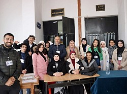 صورة تجمع أعضاء النادي والمتبرعين تحت ريادة واحدة