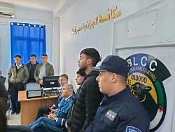 وان